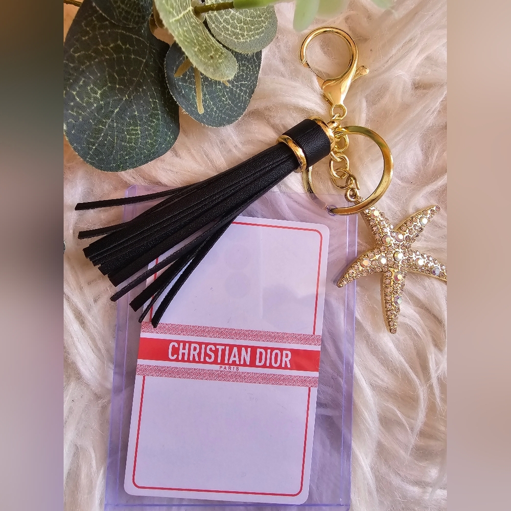 Dior Black and Gold Keychain with Starfish Charm - Picture 7 of 8